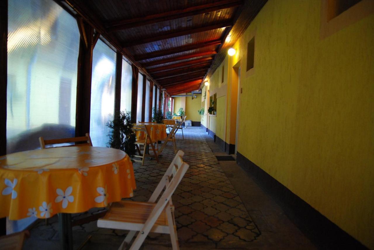 Vila Verona Sobe Palić Exterior foto