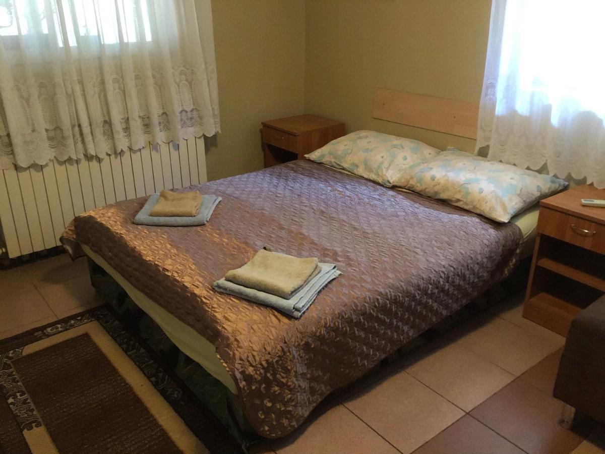 Vila Verona Sobe Palić Exterior foto