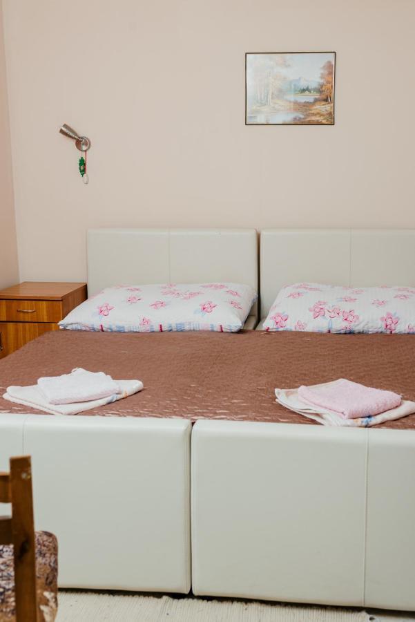 Vila Verona Sobe Palić Exterior foto